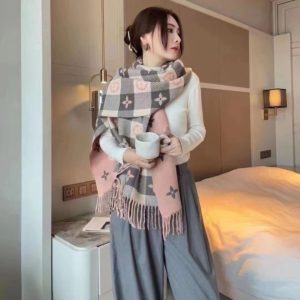 Гоёмсог хээтэй ороолт